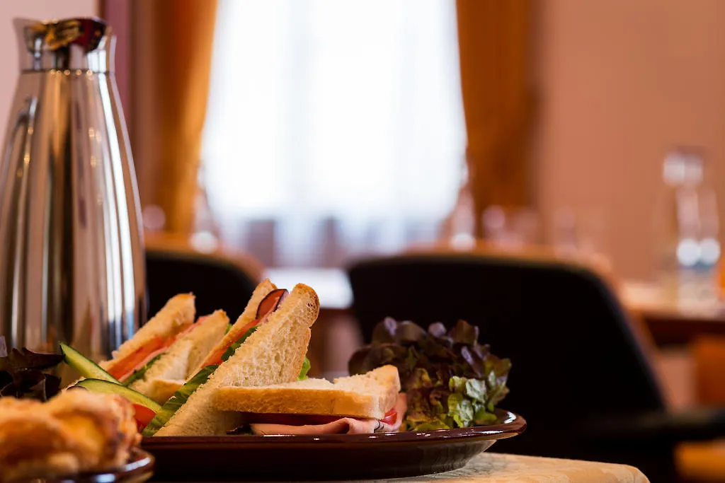 Hotel Selsky Dvur - Bohemian Village Courtyard براغ 4*,  جمهورية التشيك