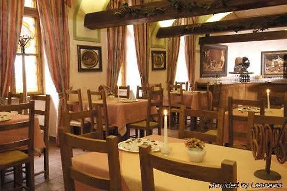 Hotel Selsky Dvur - Bohemian Village Courtyard Prague