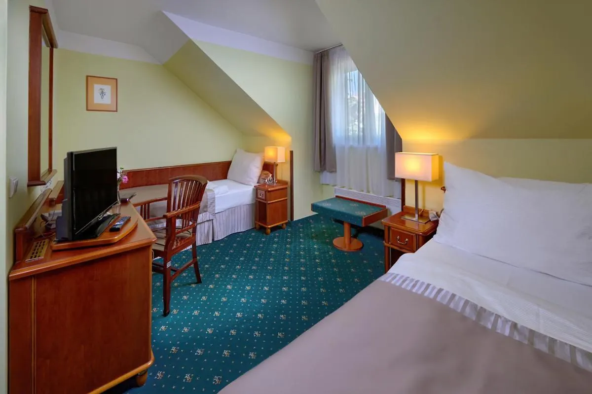 Hotel Selsky Dvur - Bohemian Village Courtyard Prag