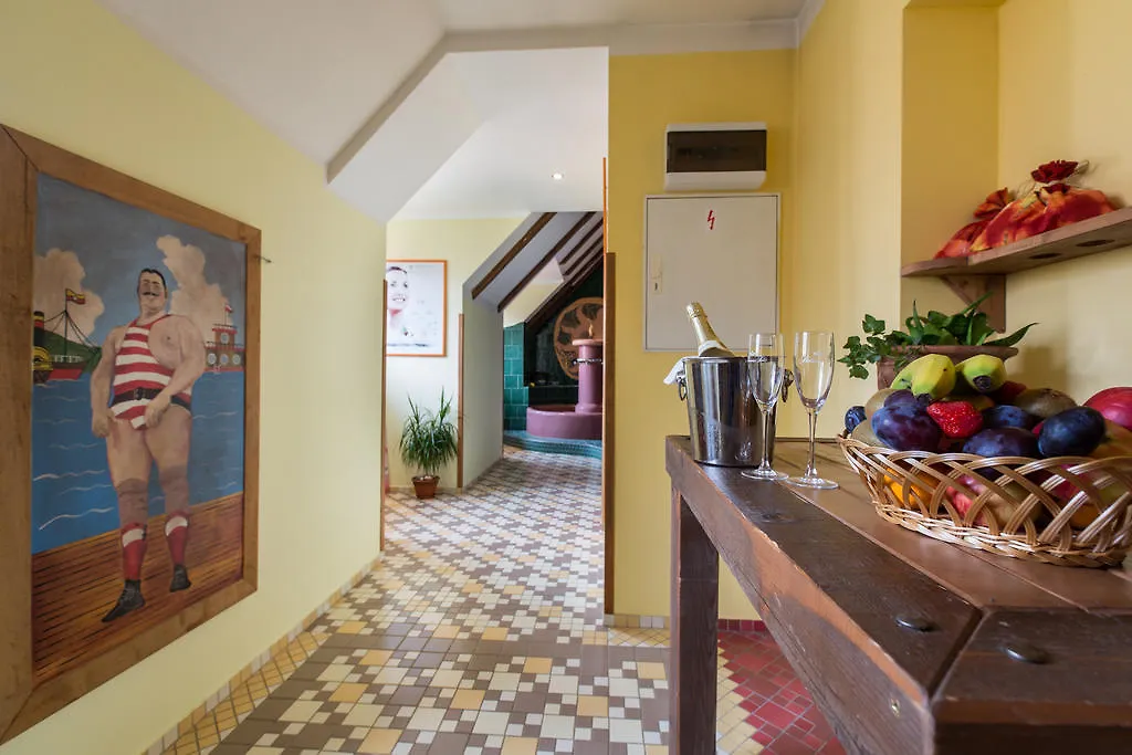 Hotel Selsky Dvur - Bohemian Village Courtyard Prag